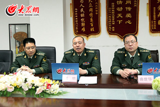 濟南市公安消防支隊支隊長高明做客大眾網答網友問1 楊春衛 攝.jpg